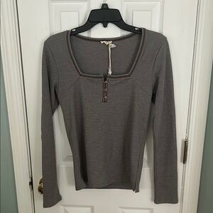 Hem & Thread Gray Buttoned Tie Front Fitted Blouse